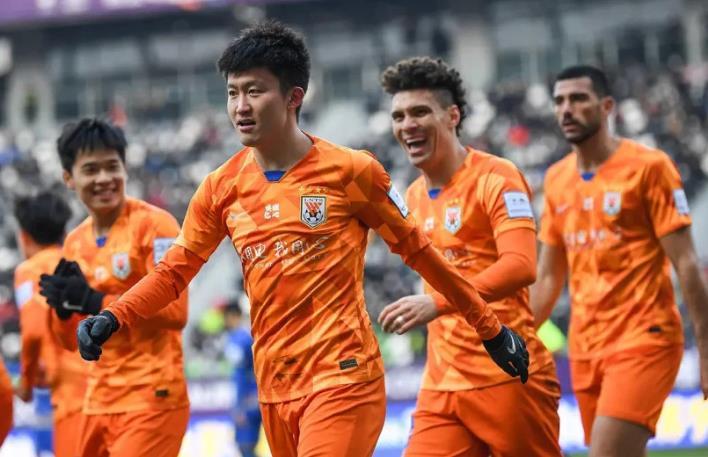 开云中国网站-鲁能为何本赛季阵容补强至今零引援,背后原因找到了,引发热议